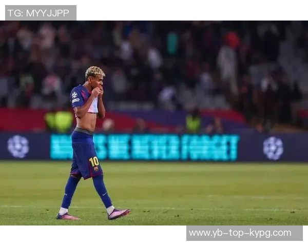 巴萨对阵巴黎名单公布亚马尔佩德里领衔巴尔德复出什琴斯尼在列